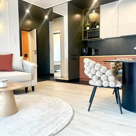 Czapla Z Widokiem Na Jezioro Drwęckie Royal Aparts Apartamento